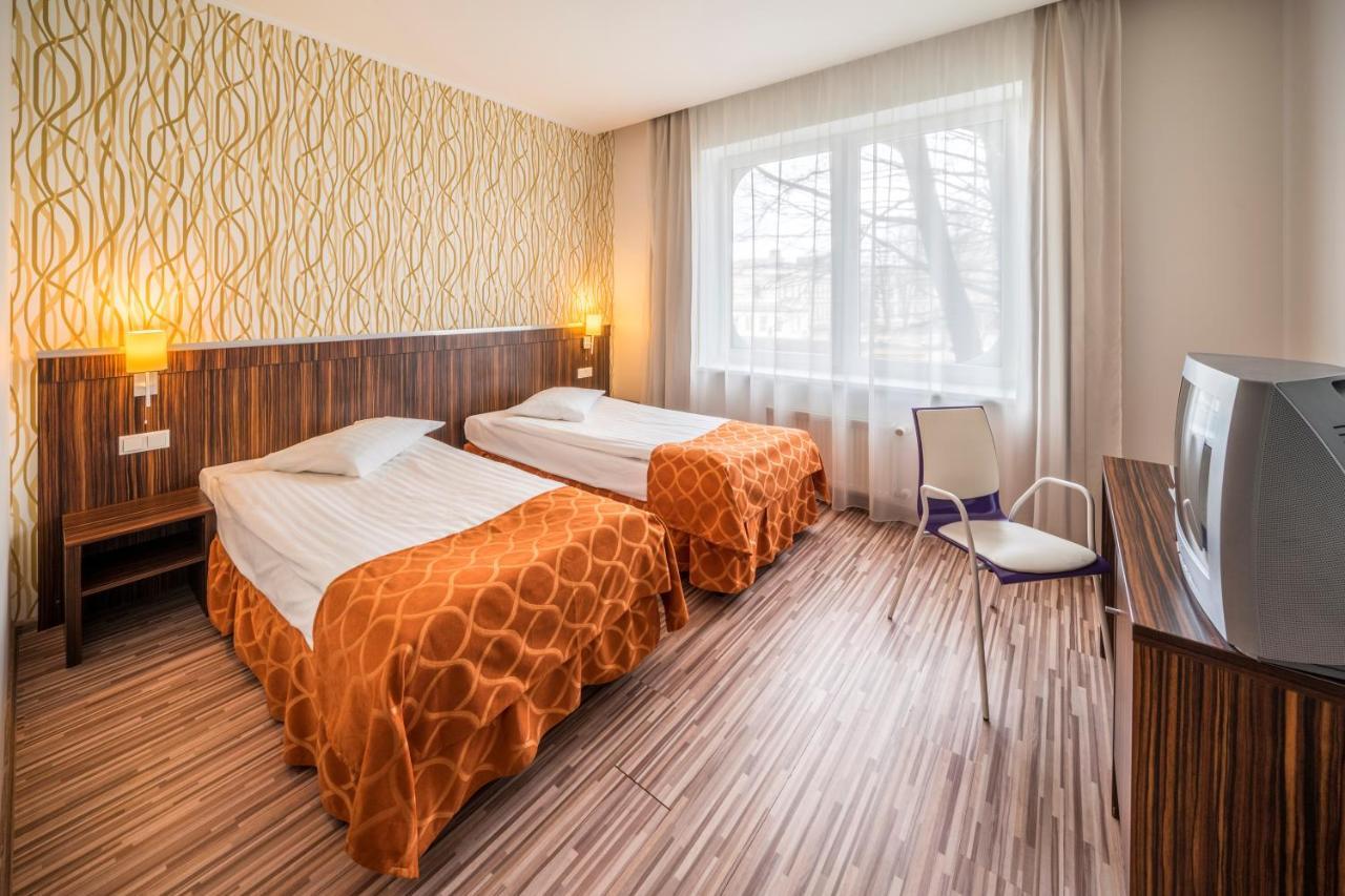 Rija Vef Hotel With Free Parking Riga Ngoại thất bức ảnh