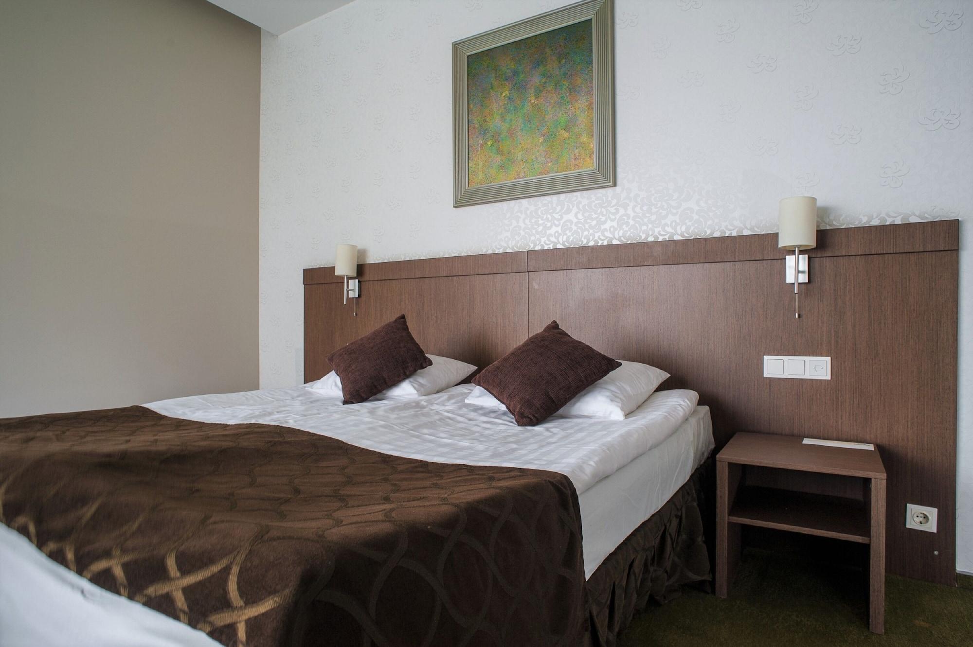 Rija Vef Hotel With Free Parking Riga Ngoại thất bức ảnh
