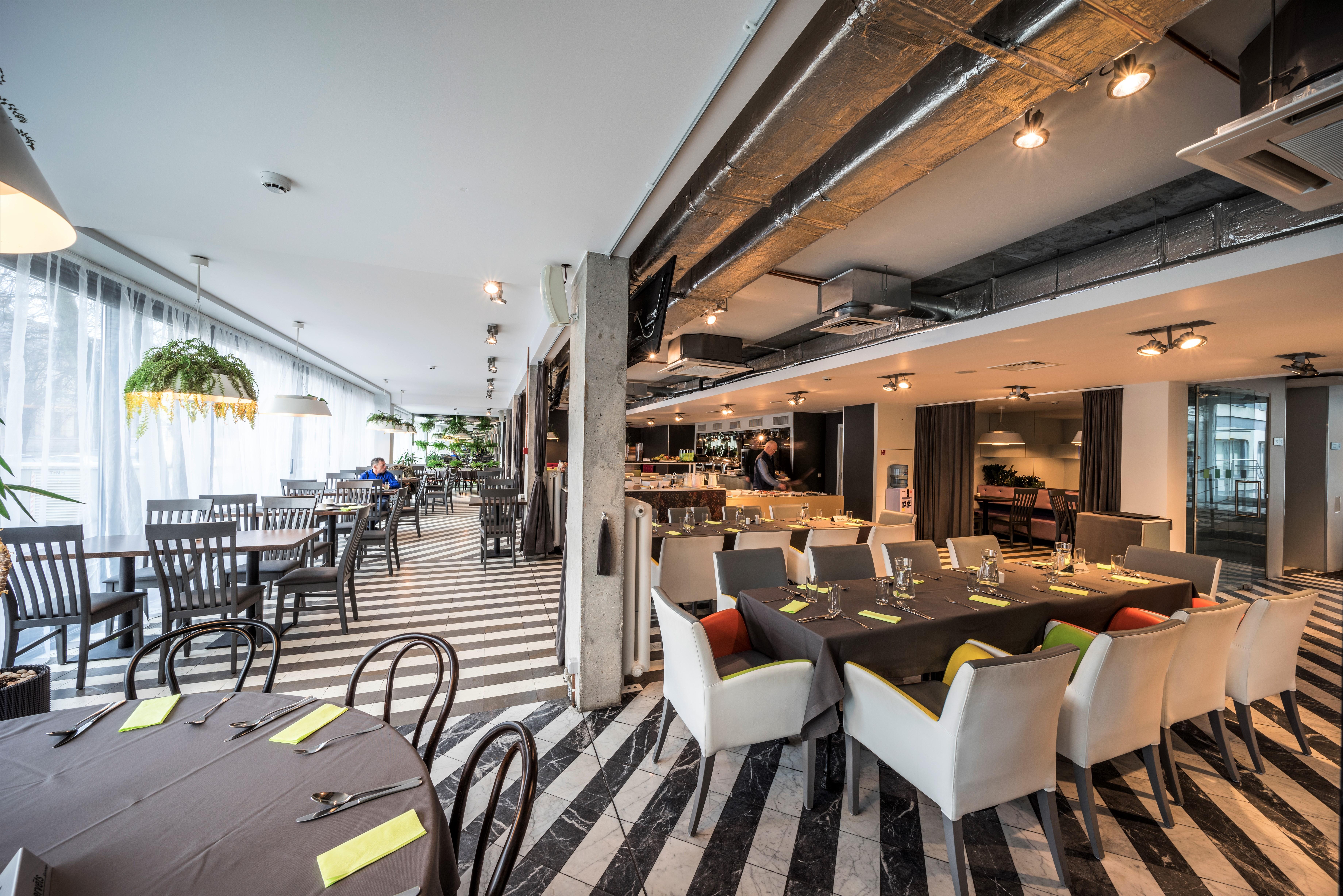 Rija Vef Hotel With Free Parking Riga Ngoại thất bức ảnh