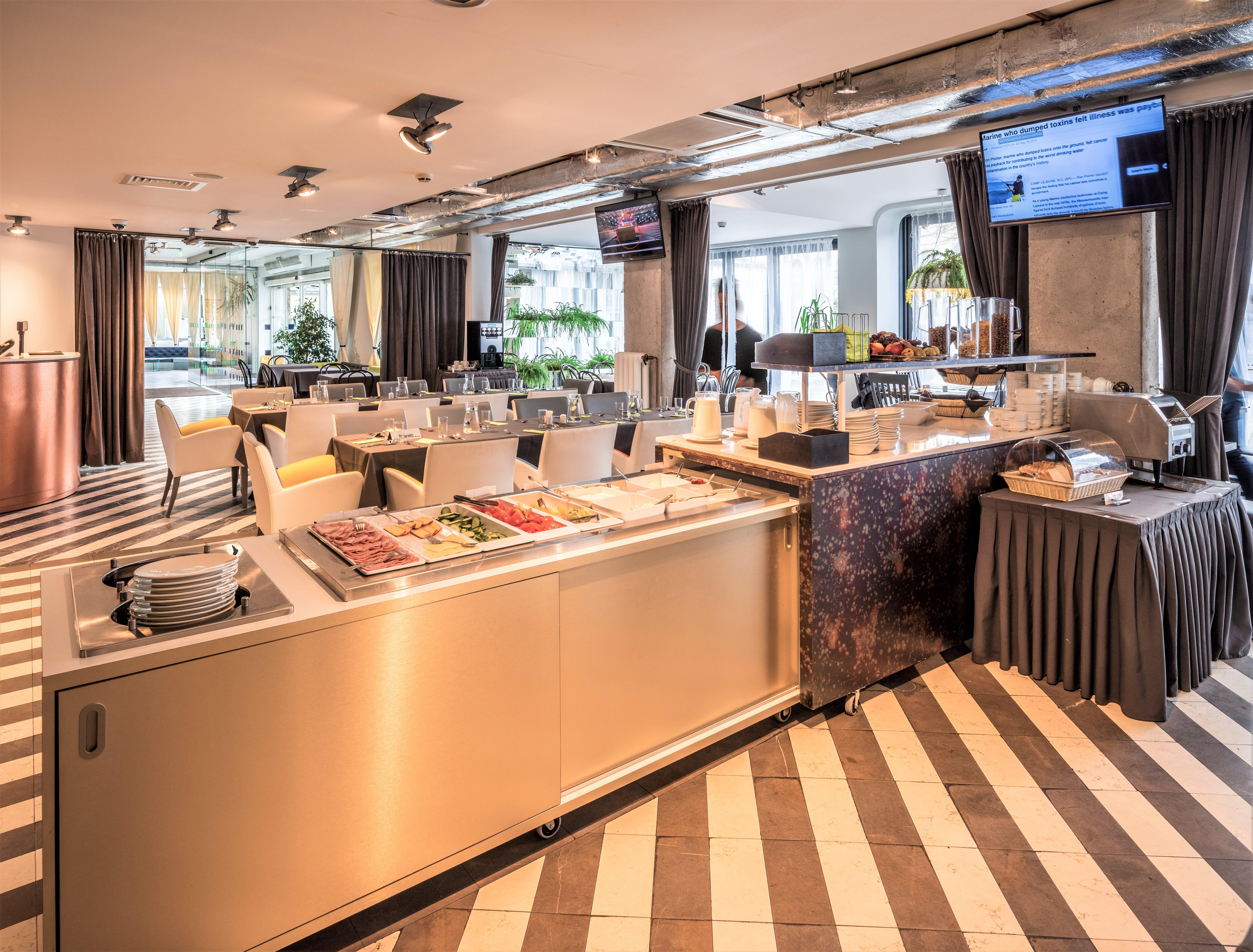 Rija Vef Hotel With Free Parking Riga Ngoại thất bức ảnh