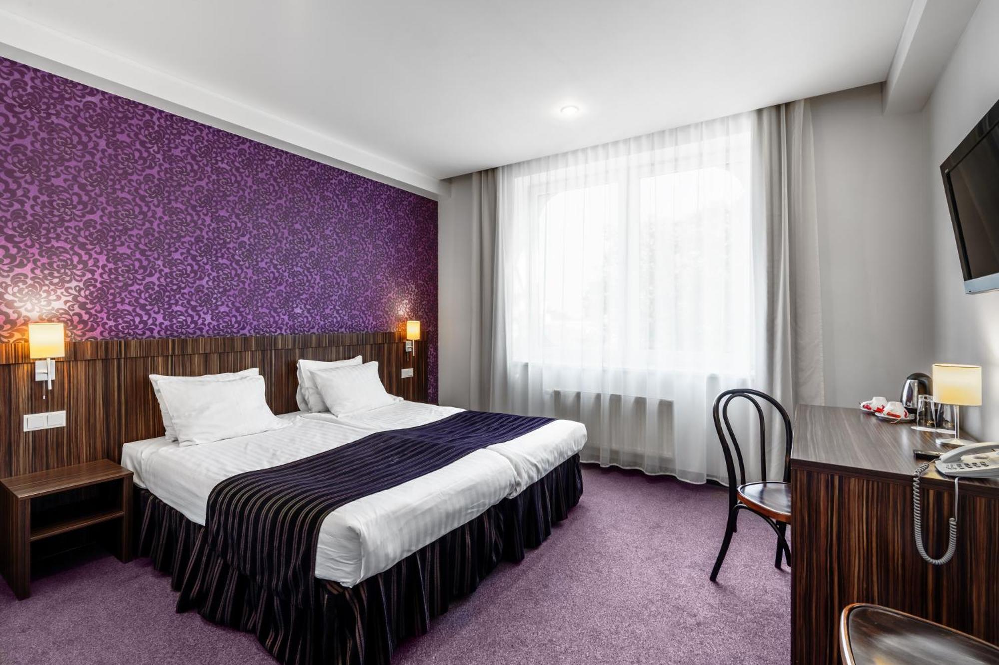 Rija Vef Hotel With Free Parking Riga Ngoại thất bức ảnh