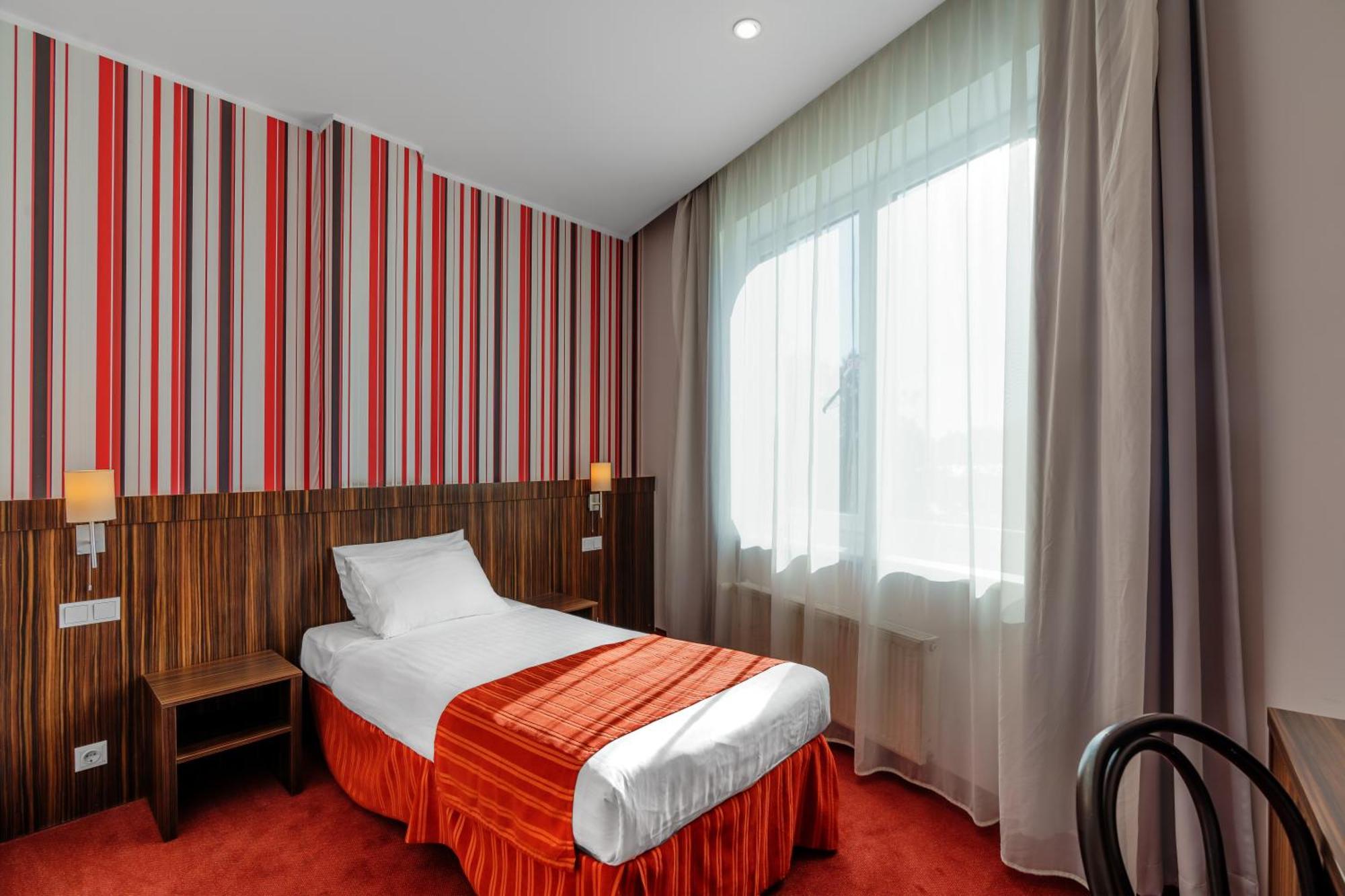 Rija Vef Hotel With Free Parking Riga Phòng bức ảnh